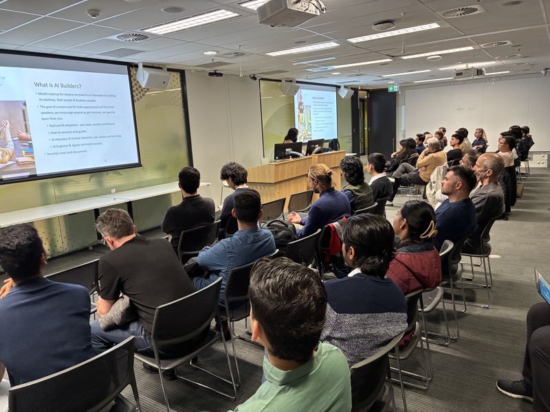 AI Builders meetup - full house presentation